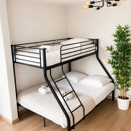 - Executive With Lift For 8 *