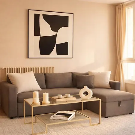 - Executive With Lift For 8 Apartament