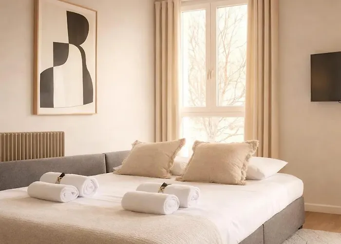 - Executive With Lift For 8 * Paryż